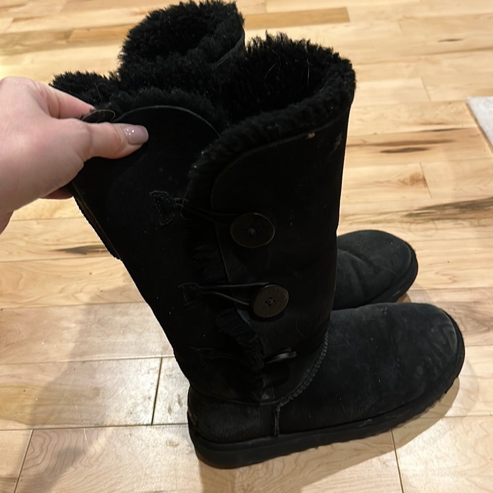 Ugg button side high boot